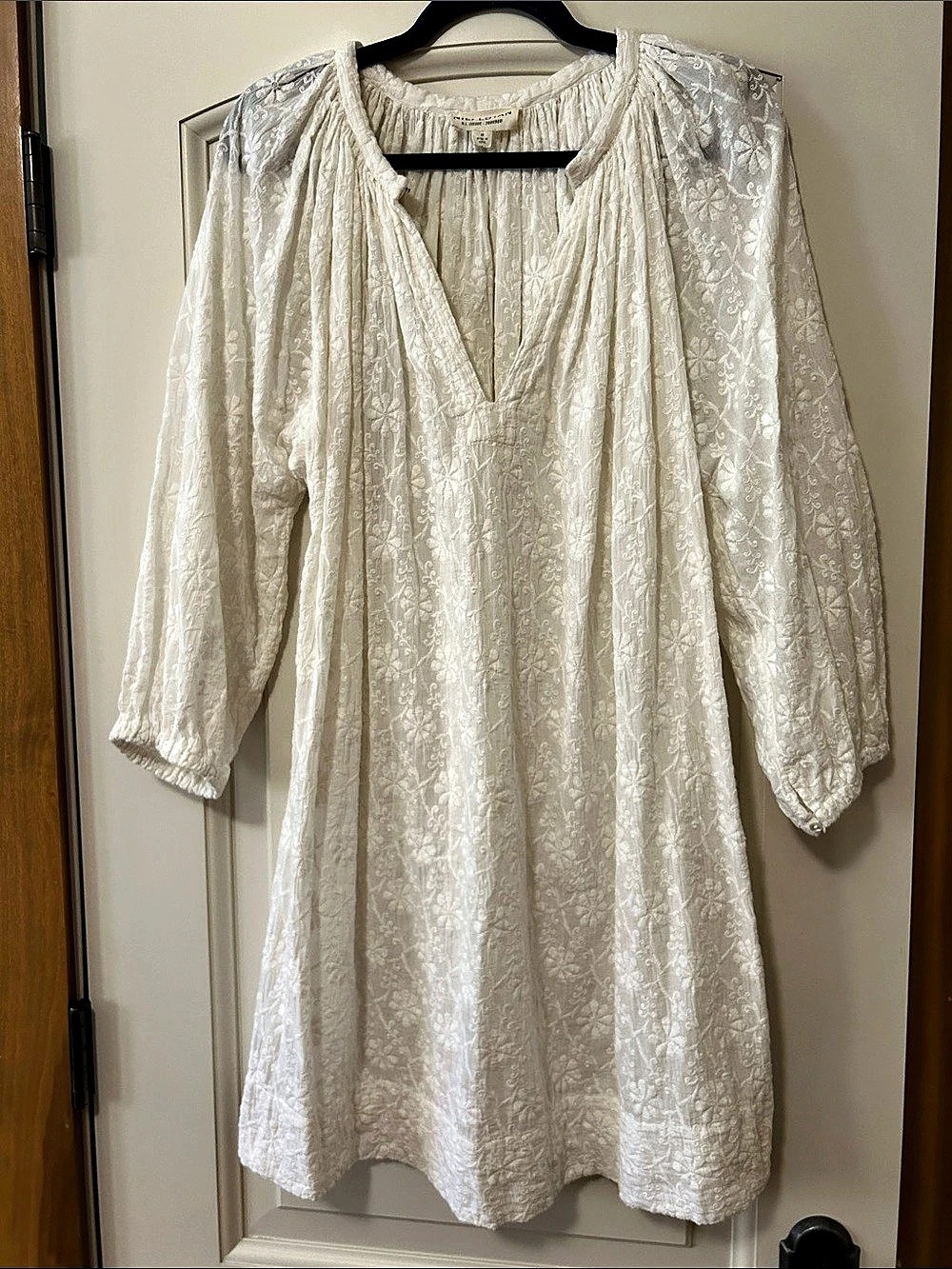 Nili Lotan Floral Embroidered Mini Dress in White Size Medium